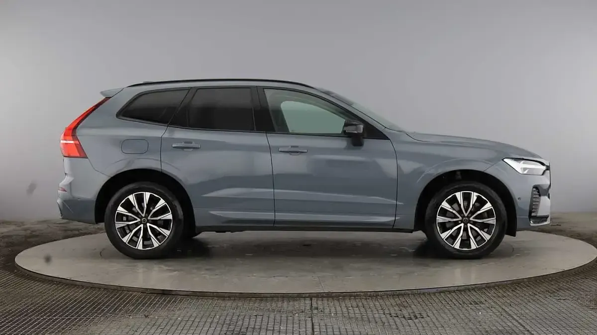 Used Volvo XC60 Plus 197 HP (144 kW) 2023 Thunder grey SUV