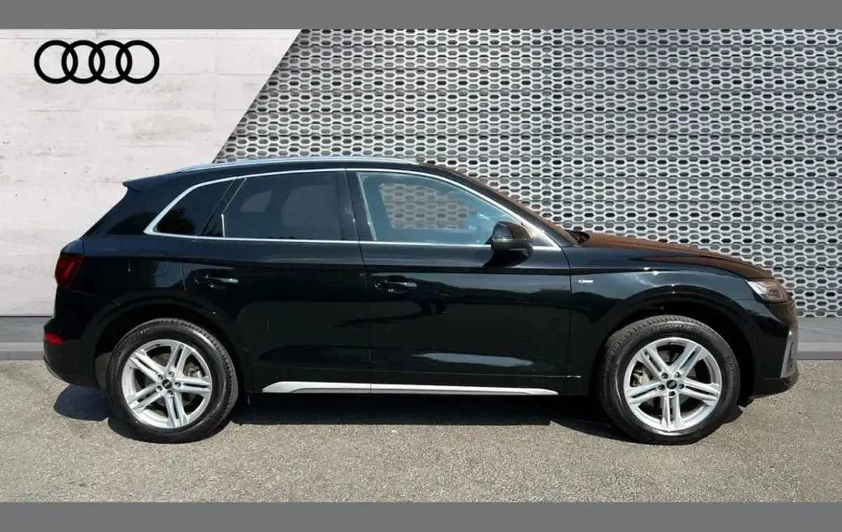 Used Audi Q5 S-Line 204 HP (150 kW) 2023 Black SUV