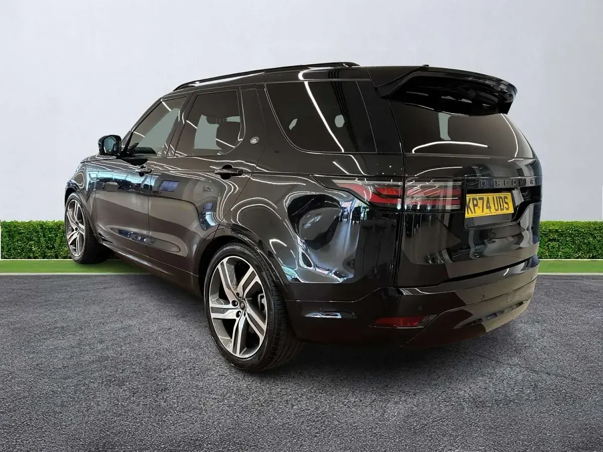 Used Land Rover Discovery 5 HSE Dynamic 2024 Black SUV