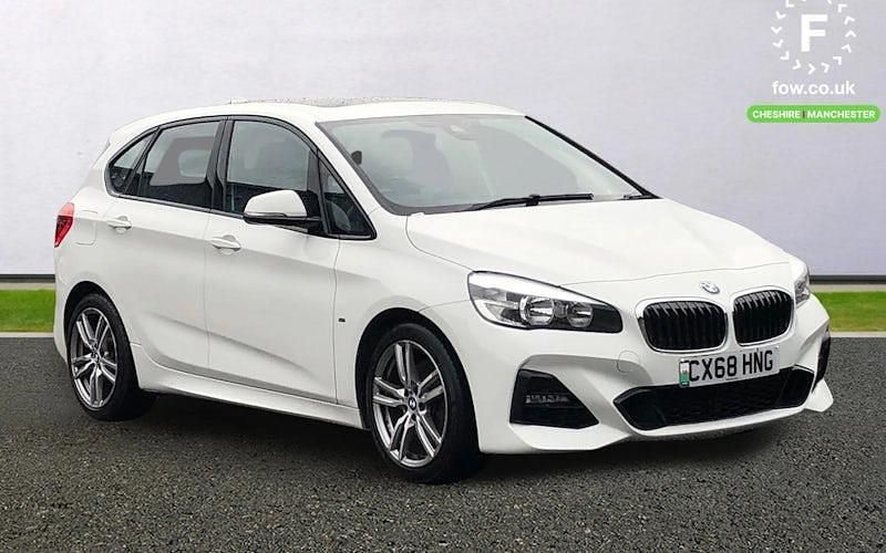 White Used 2019 BMW 220 M Sport Estate | £12,899 (Good price) - Image 1/4
