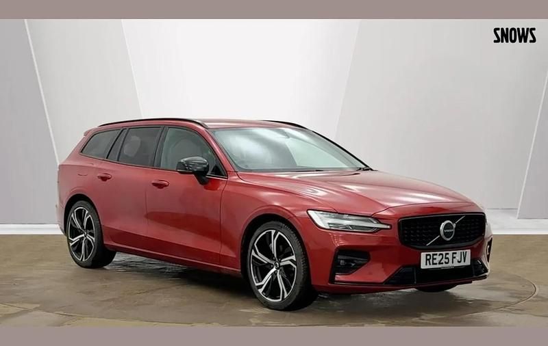 Used Volvo V60 Plus 197 HP (144 kW) 2025 Fusion red Estate