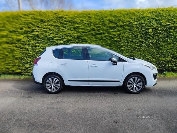 Used Peugeot 3008 Active 2017 White SUV