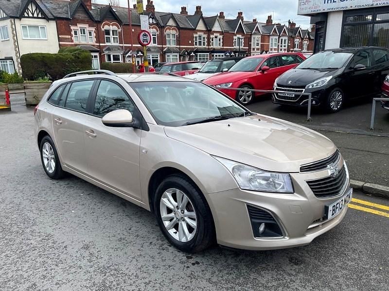 Used Chevrolet Cruze LT 141 HP (103 kW) 2013 Beige Estate