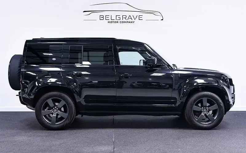 Usado Land Rover Defender Dynamic 250 HP (183 kW) 2023 SUV