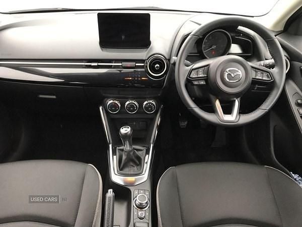 Used Mazda 2 Center-Line 75 HP (55 kW) 2024 White Hatchback