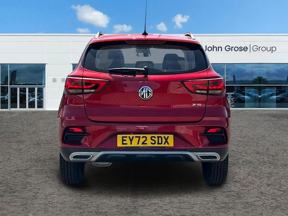Used MG ZS Exclusive 106 HP (77 kW) 2022 Red SUV