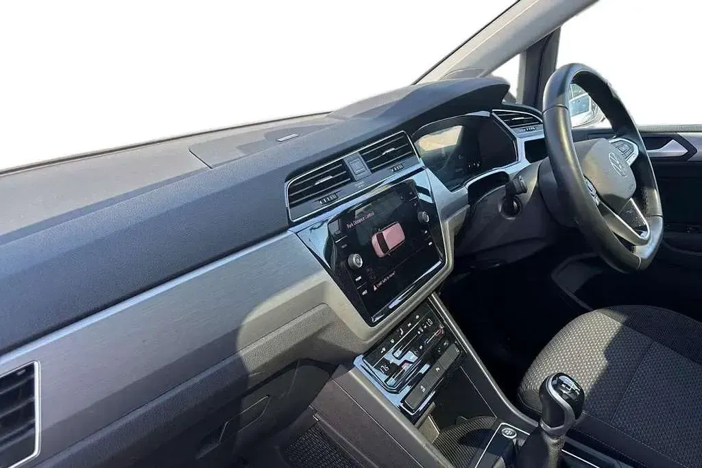 Used VW Touran Family 150 HP (110 kW) 2023 MPV