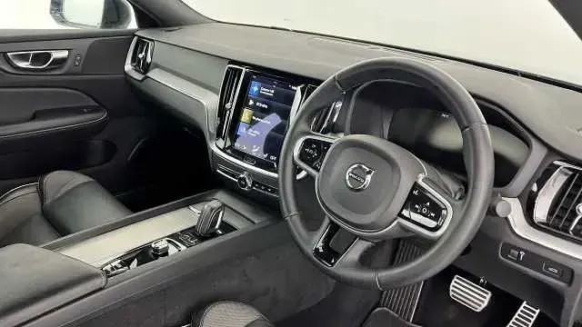 Used Volvo S60 R-Design 250 HP (183 kW) 2022 Grey Sedan