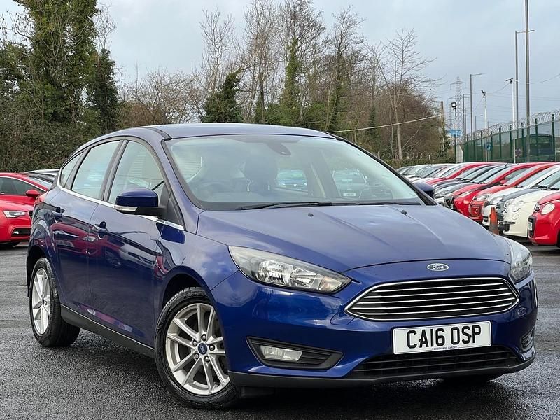 Used Ford Focus Zetec 2016 Blue Hatchback