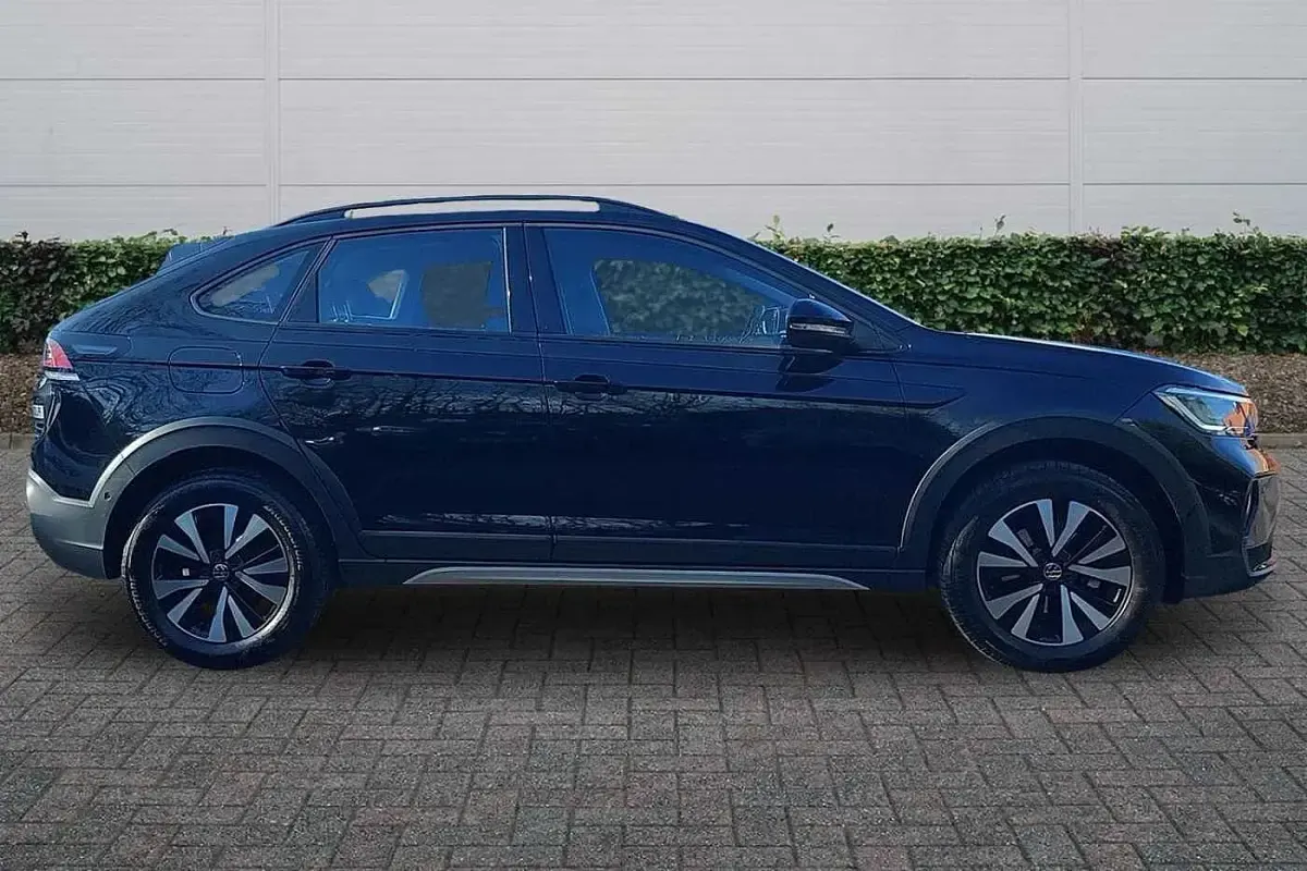 Used VW Taigo Life 95 HP (69 kW) 2023 Black SUV
