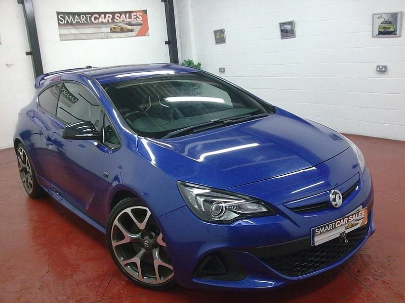 Used Vauxhall Astra GTC S 280 HP (205 kW) 2016 Blue Hatchback