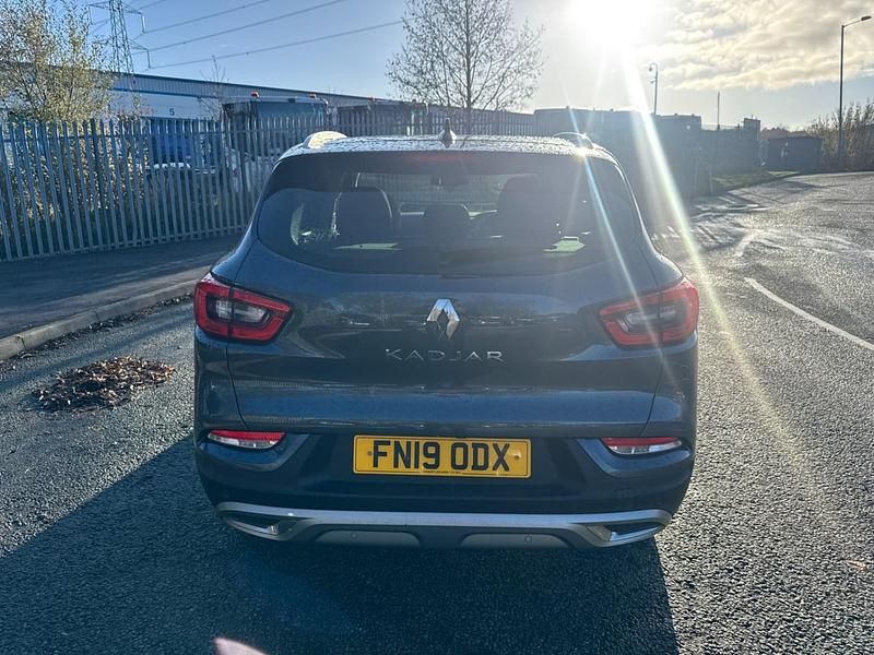 Usado Renault Kadjar Version S 140 HP (102 kW) 2019 Cinzento SUV