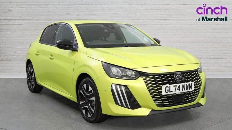 Used Peugeot 208 Allure 101 HP (74 kW) 2024 Yellow Hatchback
