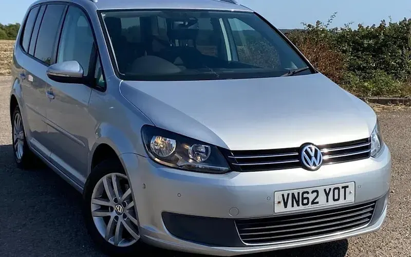 Used VW Touran SE 105 HP (77 kW) 2012 MPV