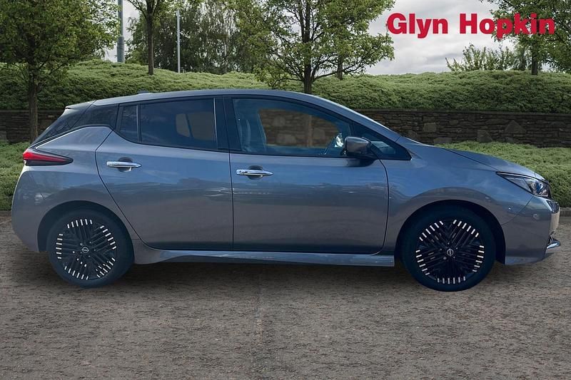 Used Nissan Leaf N-Connecta 110 kW (150 HP) 2022 Grey Hatchback