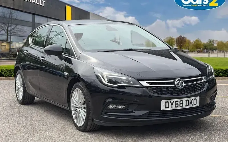 Used Vauxhall Astra Elite 200 HP (147 kW) 2018 Hatchback