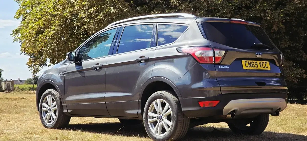 Used Ford Kuga Zetec 120 HP (88 kW) 2019 Grey SUV