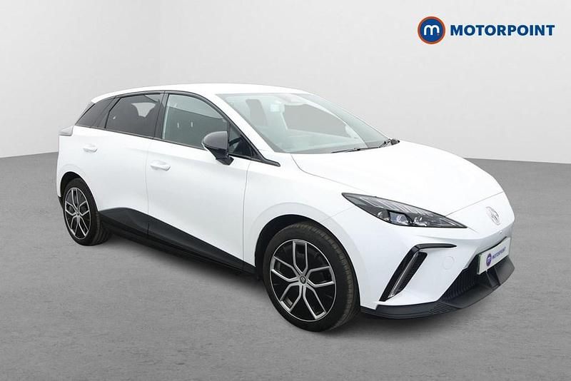 White Used 2024 MG MG4 EV Trophy Hatchback | £16,199 (Fair price) - Image 1/4