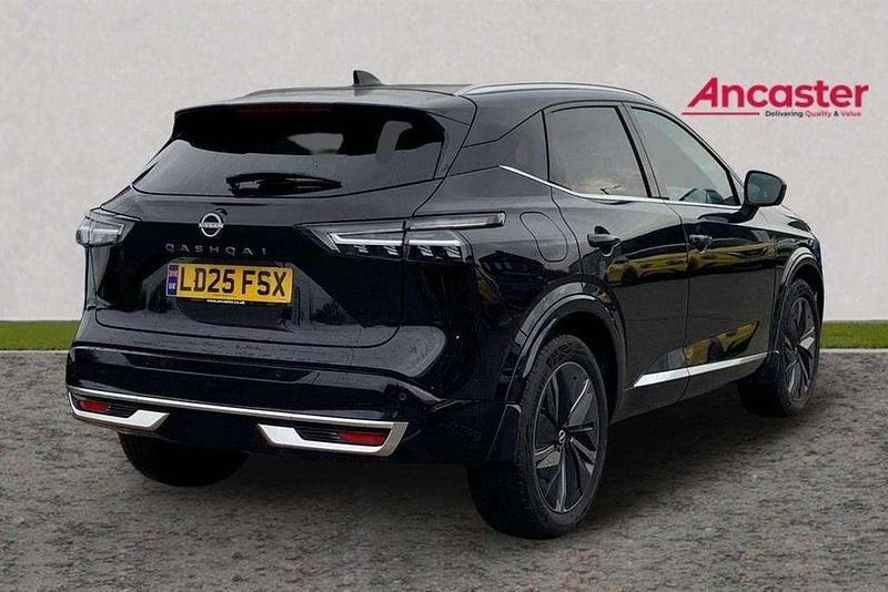 Used Nissan Qashqai Tekna 138 HP (101 kW) 2025 Black SUV