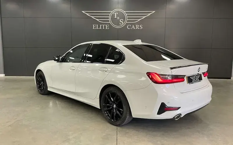 Used BMW 320 Sport Line 184 HP (135 kW) 2021 Sedan