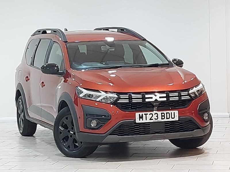 Brown Used 2023 Dacia Jogger Extreme MPV | £15,998 (Fair price) - Image 1/4