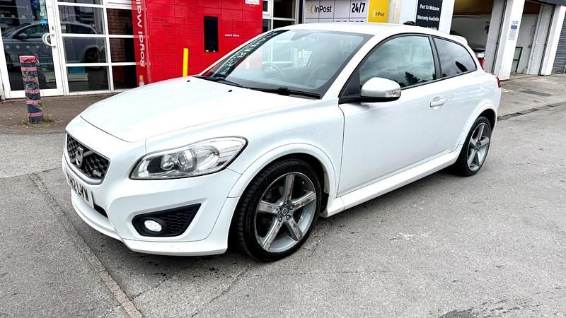 Used Volvo C30 R-Design 145 HP (106 kW) 2012 White Hatchback