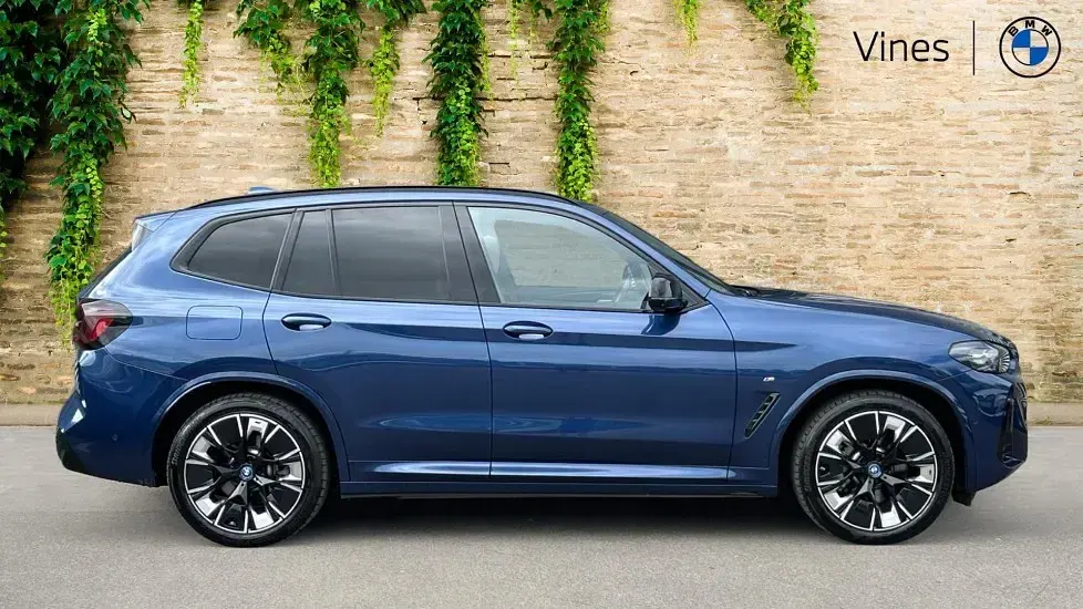 Used BMW iX3 M Sport 207 kW (282 HP) 2024 Blue SUV
