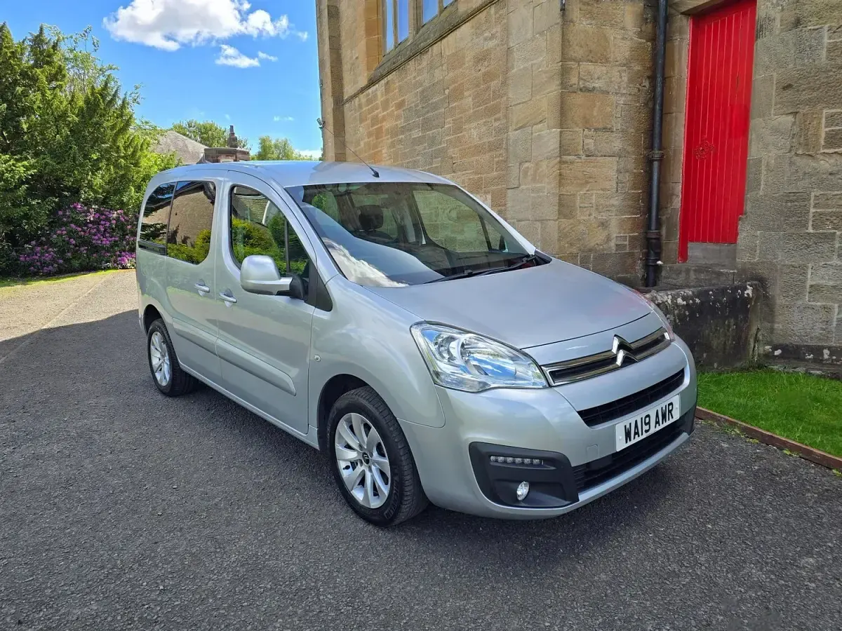Used Citroën e-Berlingo Feel 2019 Silver MPV