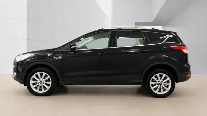 Used Ford Kuga Titanium 180 HP (132 kW) 2016 Black SUV
