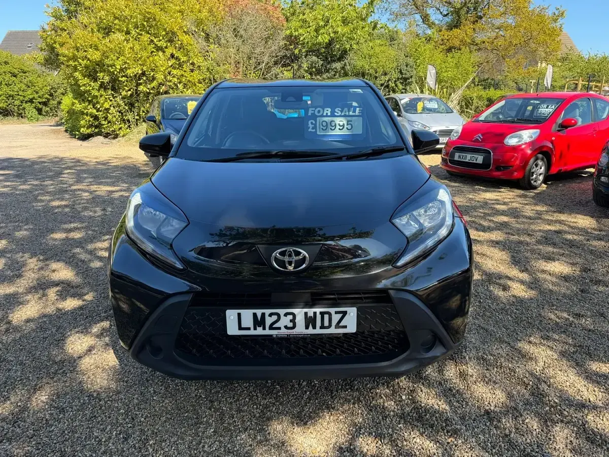 Usado Toyota Aygo X PURE 2023 Preto SUV