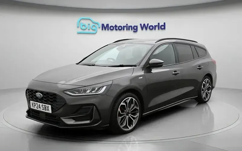 Used Ford Focus ST-Line X 125 HP (91 kW) 2024 Grey Estate
