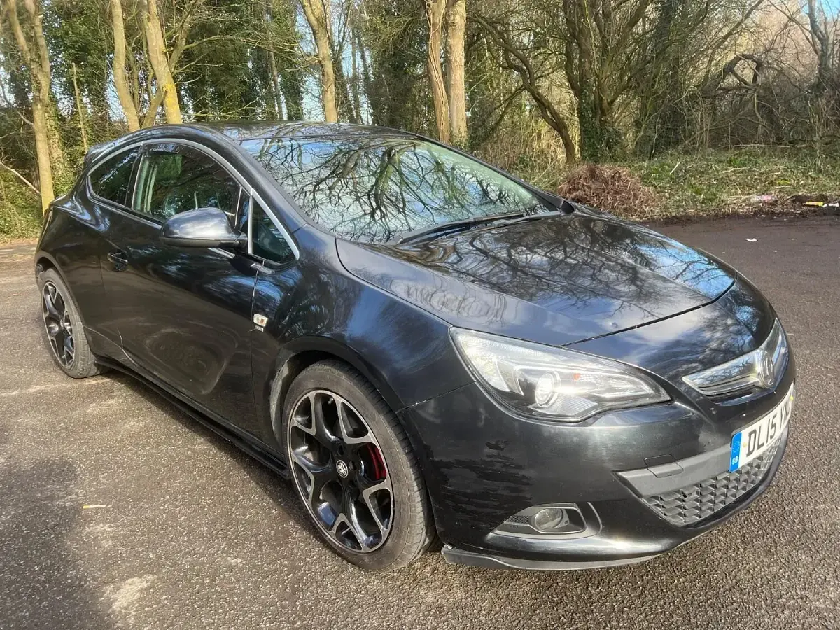 Used Vauxhall Astra GTC SRi 2015 Black Coupe