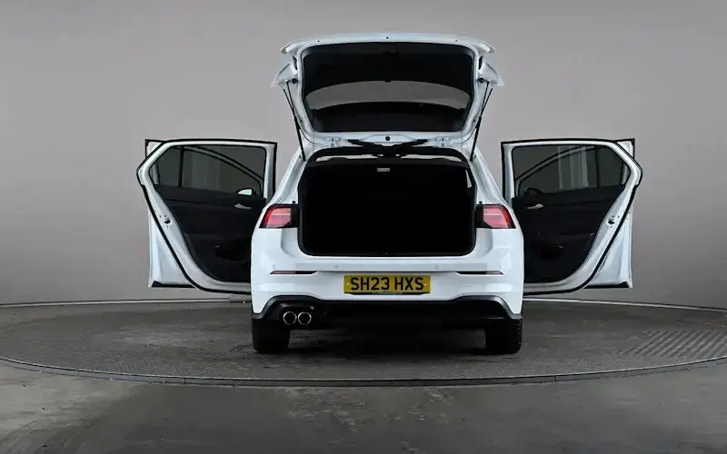 Used VW Golf VIII GTD 200 HP (147 kW) 2023 White Hatchback