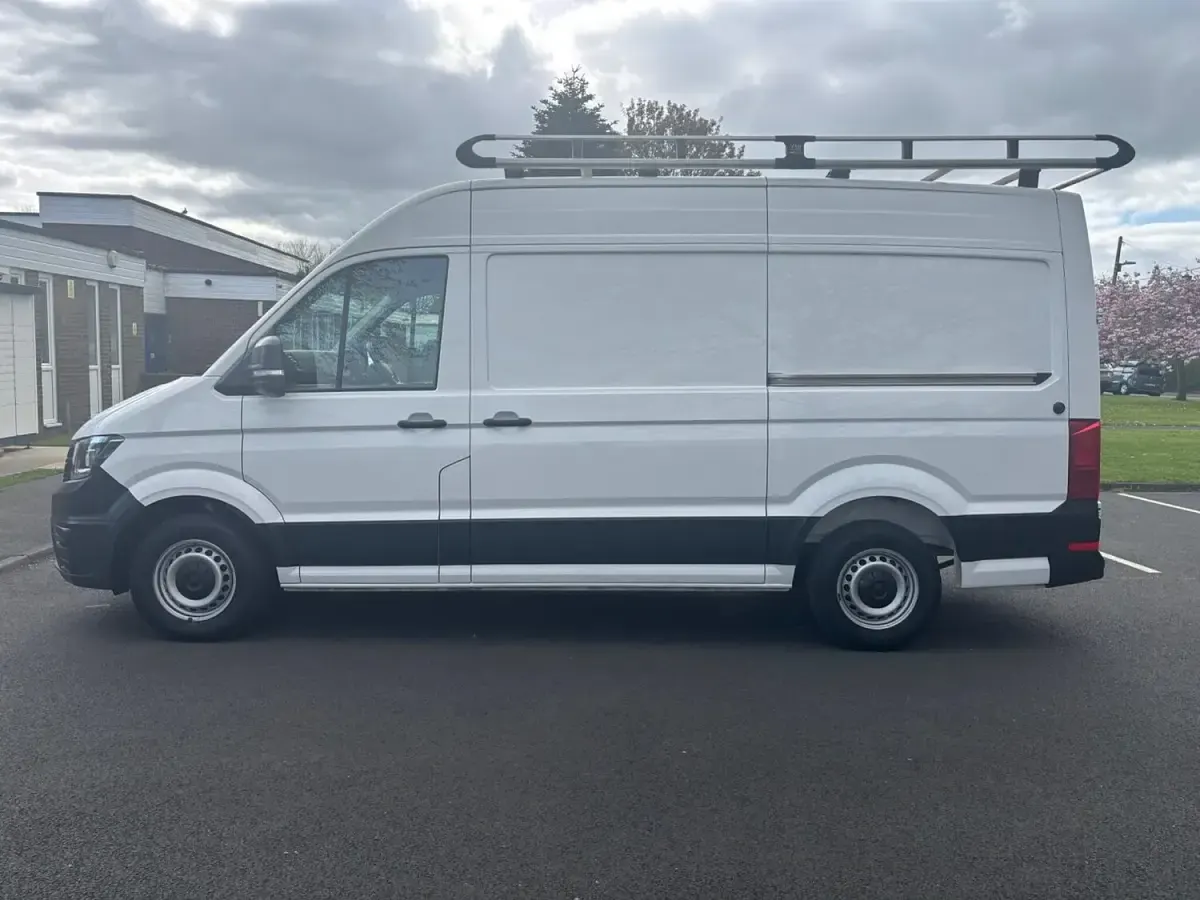 Used VW Crafter Trendline 140 HP (102 kW) 2023 White Van