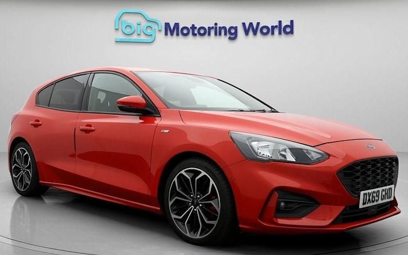 Used 2020 Ford Focus ST-Line X Hatchback | £12,000 (Good price) - Image 1/4