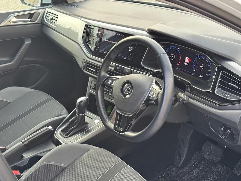 Begagnad VW Polo SEL 2019 Vit Halvkombi