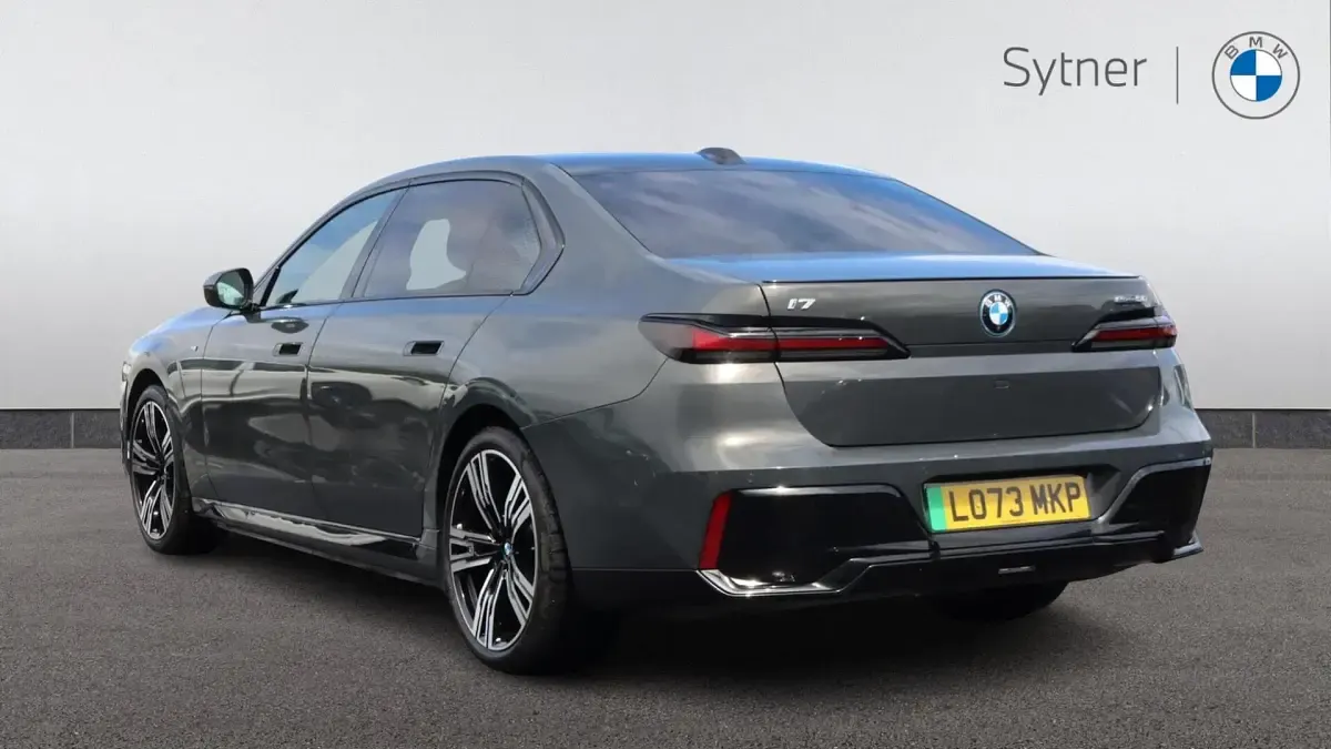 Used BMW i7 M Sport 330 kW (449 HP) 2023 Grey Sedan