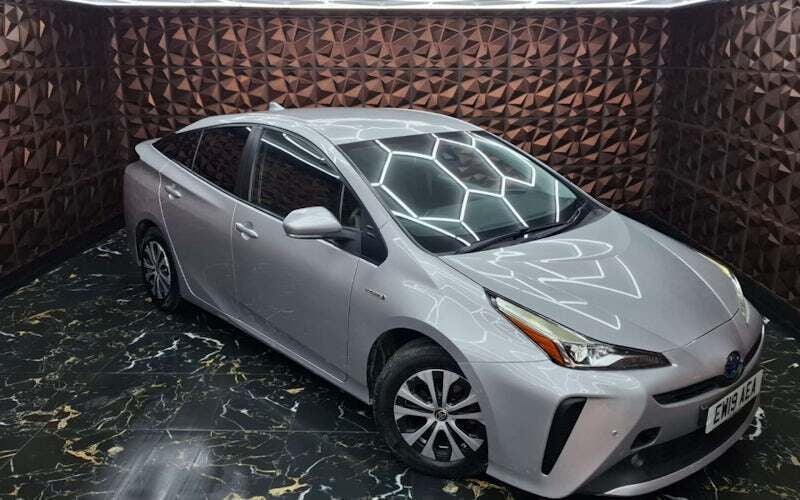 Used 2020 Toyota Prius Business Edition Hatchback | £13,599 (Fair price) - Image 1/4