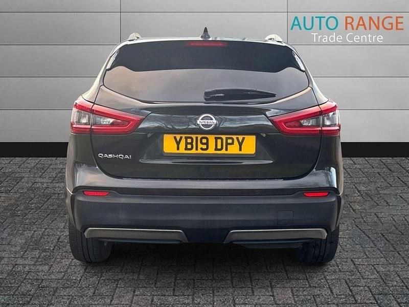 Used Nissan Qashqai N-Connecta 115 HP (84 kW) 2019 Black SUV
