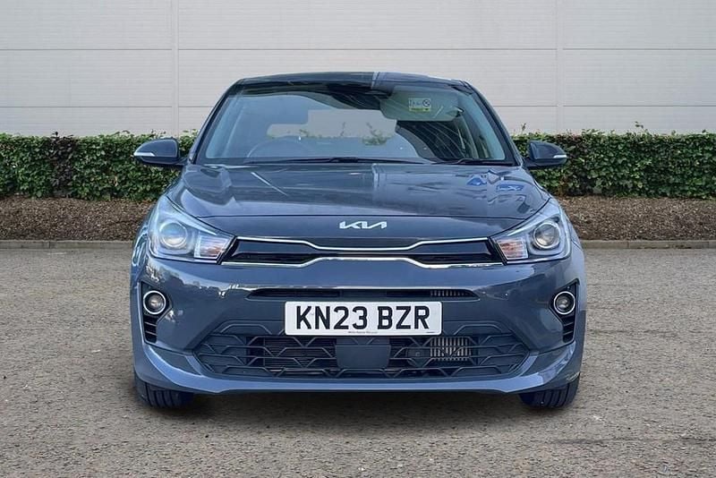 Used Kia Rio 101 HP (74 kW) 2023 Grey Hatchback