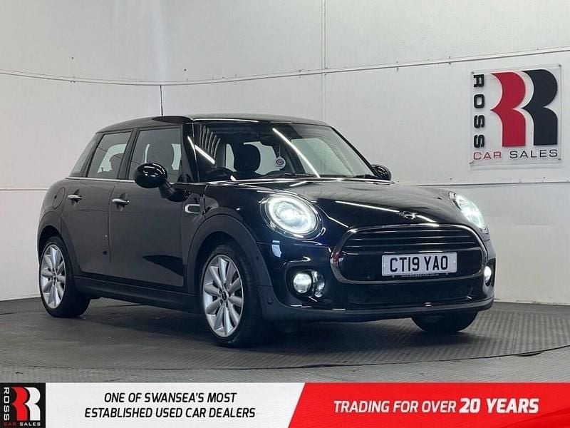 Used Mini Cooper Classic 136 HP (100 kW) 2019 Black Hatchback