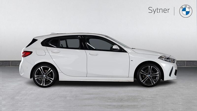 Used BMW 118 M Sport 134 HP (98 kW) 2023 White Hatchback