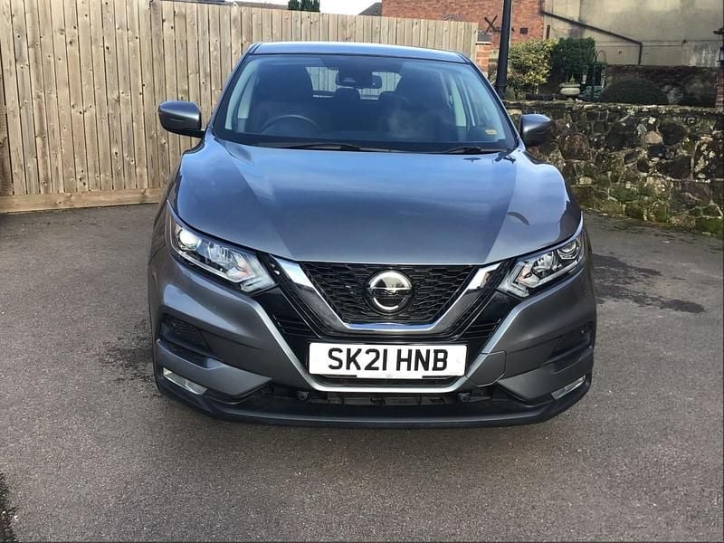 Used Nissan Qashqai Acenta Premium 2021 Grey SUV