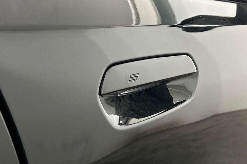 Used BMW 530e M Sport 295 HP (216 kW) 2025 Black Estate