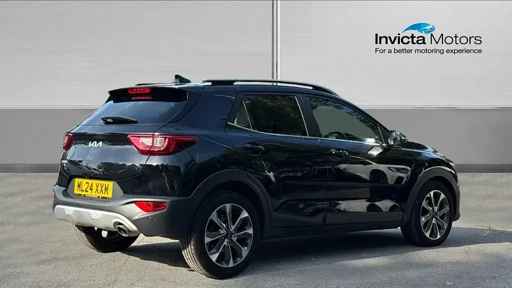 Used Kia Stonic 118 HP (86 kW) 2024 Black SUV