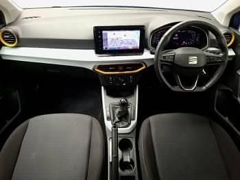 Used Seat Arona SE Technology 95 HP (69 kW) 2023 Blue SUV