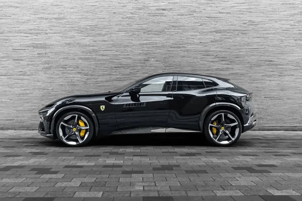 Used Ferrari Purosangue 725 HP (533 kW) 2024 Nero ds SUV