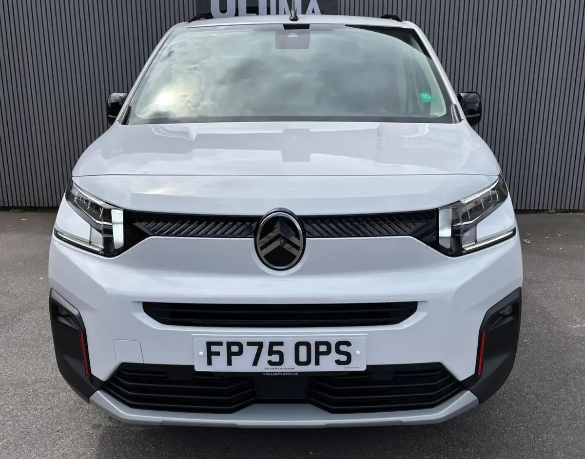 Used Citroën Berlingo 130 HP (95 kW) 2025 White MPV