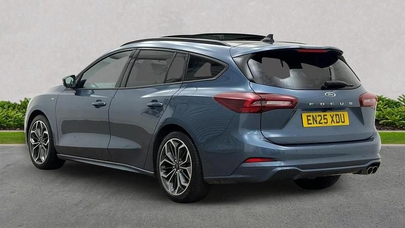 Used Ford Focus ST-Line X 155 HP (114 kW) 2025 Blue Estate