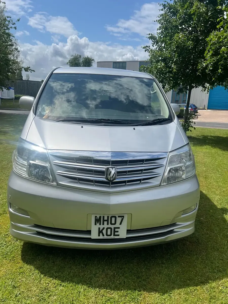 Used Toyota Alphard 220 HP (161 kW) 2007 Silver MPV
